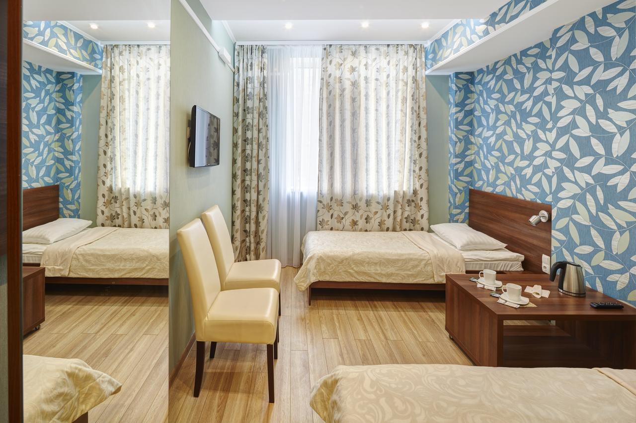 Three Crowns Hotel Lviv Room photo